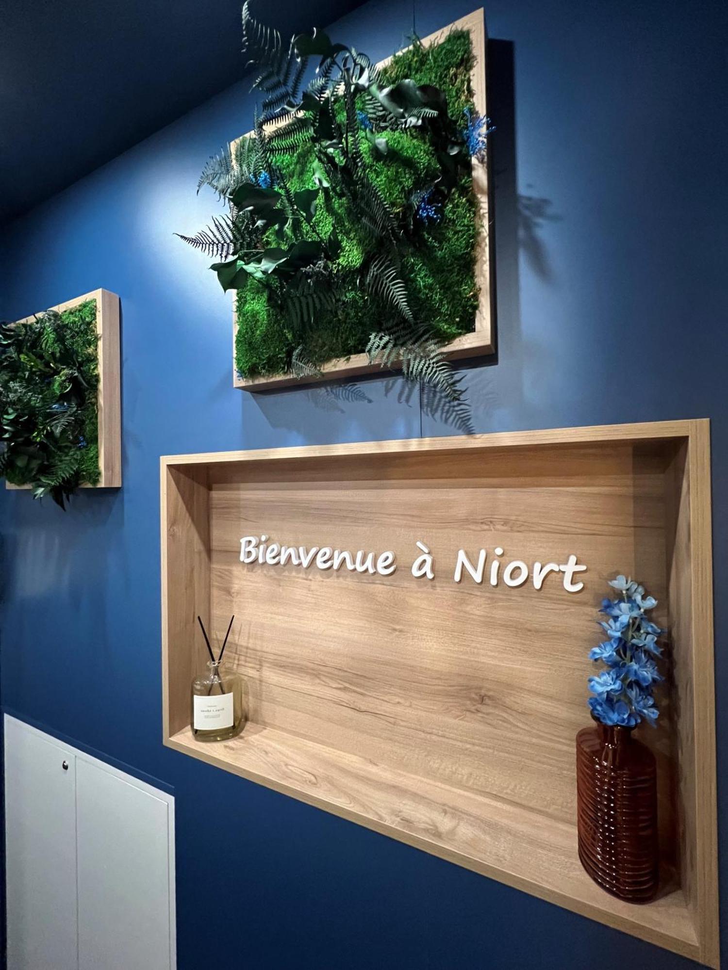 Brit Hotel Du Parc Niort Centre-Parking Gratuit Eksteriør bilde